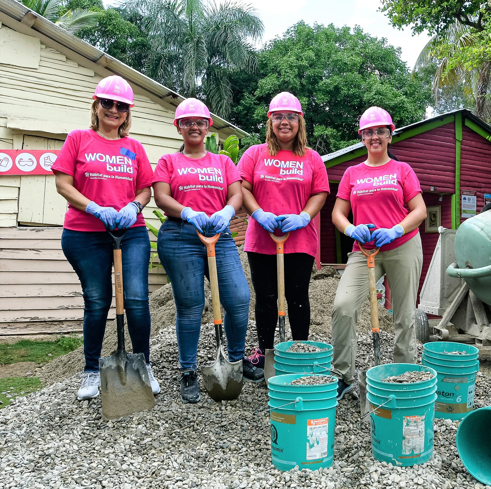 Voluntarias Construyen Pisos Para Jugar En Da Edici N De Women Build